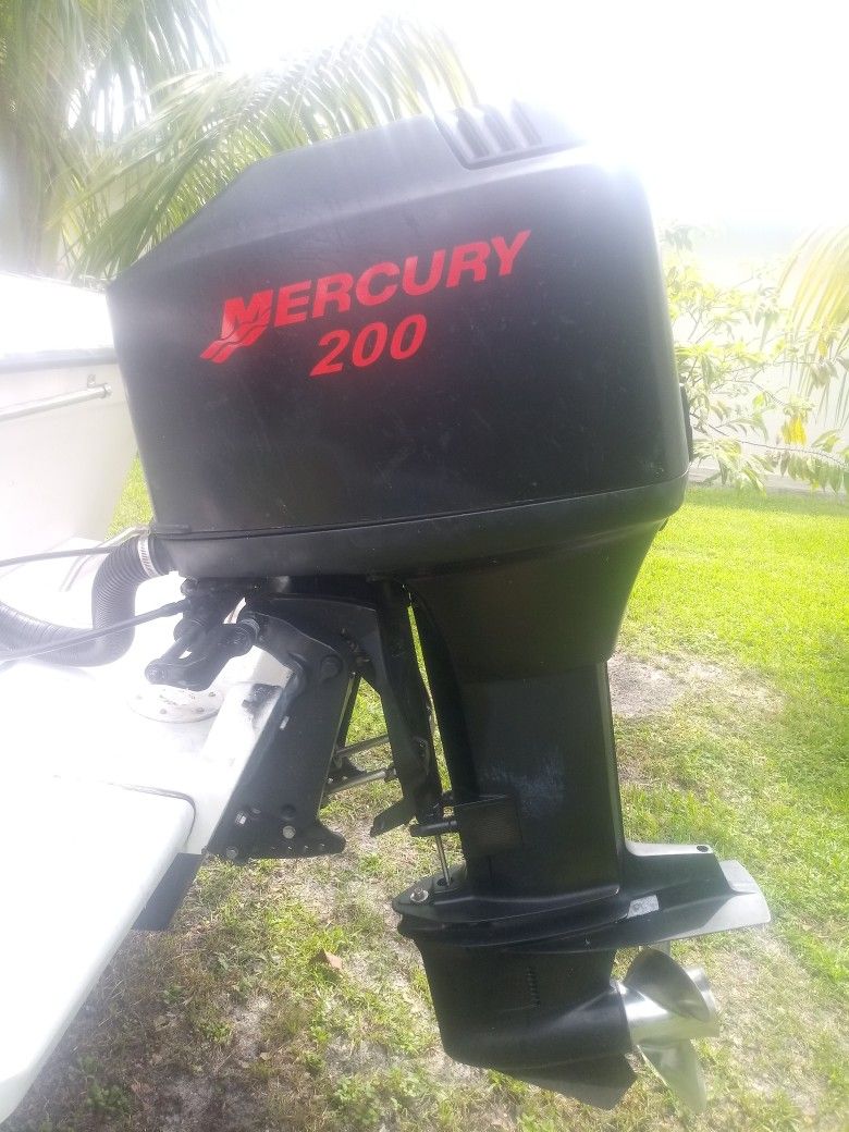 Sport craft 23.2 W Mercury 200hp 2005