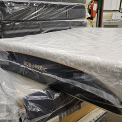Bobopedic Full Size Memory Foam With Box Spring Special
