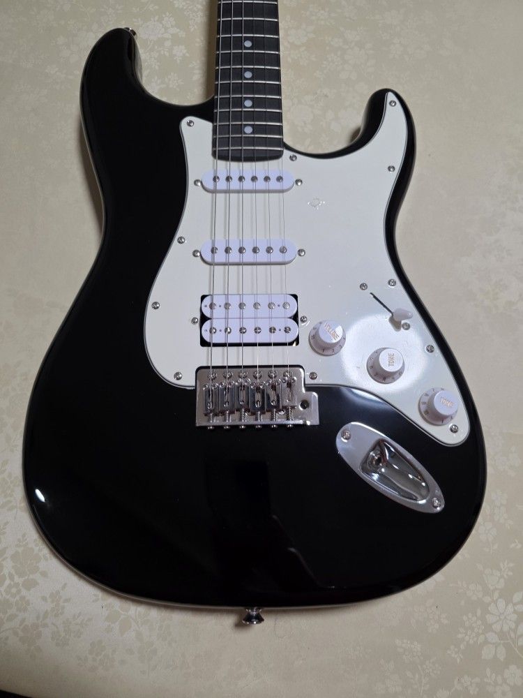 black Donner electric guitar MINT!