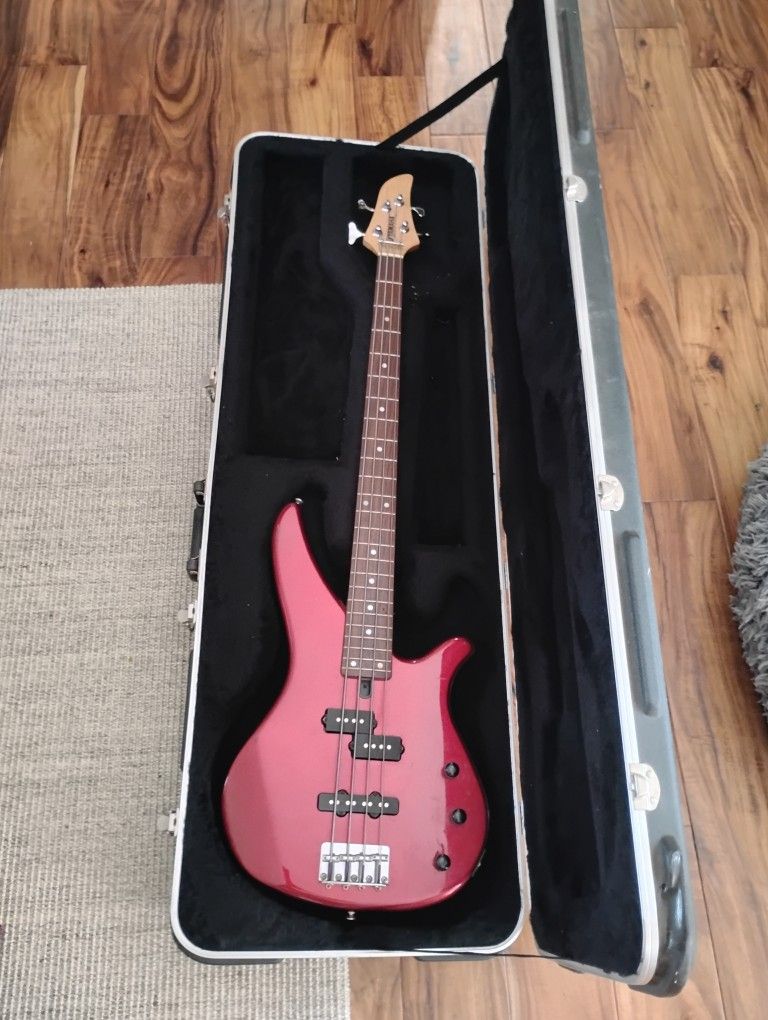 Yamaha Bass In Case