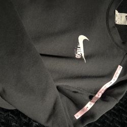 Black And Pink Nike Dri Fit Sweater