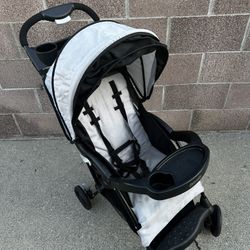 Kolcraft Cloud Plus Umbrella Stroller 