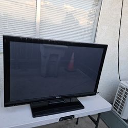 Insignia 42" TV