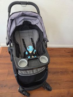 Graco Travel System -Car Seat + Base + Stroller
