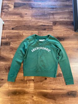 Woman’s Abercrombie Green Crewneck Sweatshirt