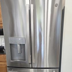 GE French Door REFRIGERATOR 