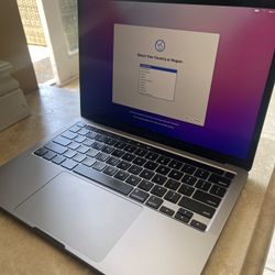 2020/2022 Macbook Pro 13 M1 Processor 8GB 256GB Apple Warranty 6/23/2022