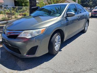 SE VENDE 2012 TOYOTA CAMRY HÍBRIDO