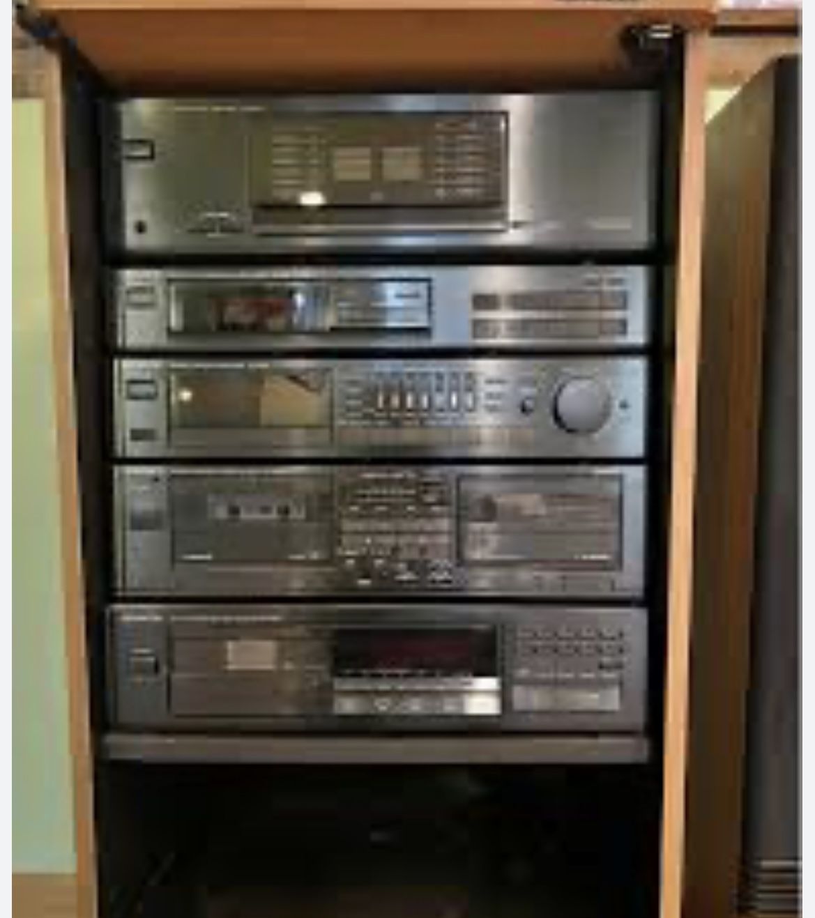 Kenwood Stereo System