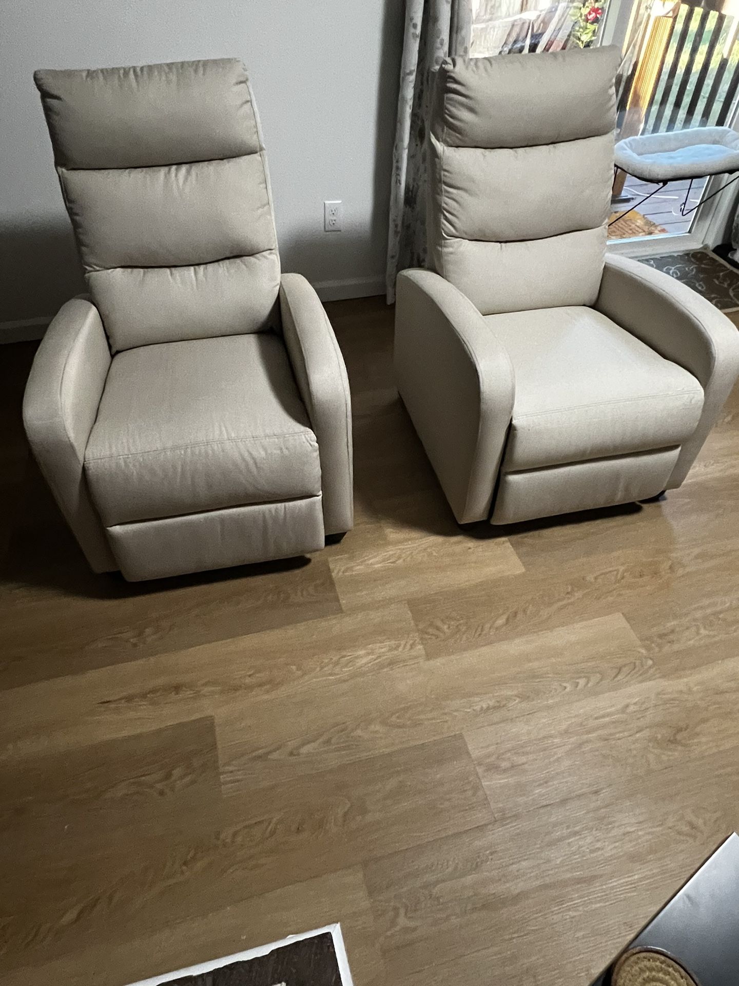 Beige Recliners