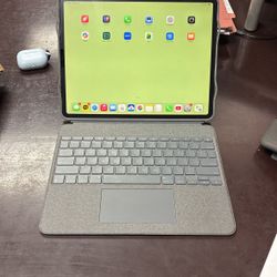 iPad 12.9 Inch 3rd Generation 64GB With Logitech Touch Keyboard And Apple Pencil