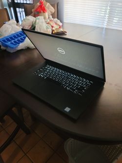 Dell XPS: Intel Core i7, TypeC, Windows11 V-25H2. MS-office.