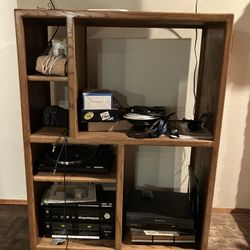 Ordinary Stereo/Media Shelving Unit 