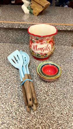 PIONEERWOMAN utensils set