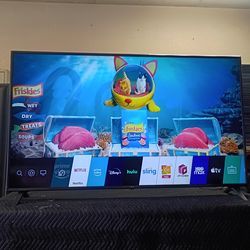 75 inch LG 4k smart beautiful tv comes with remote control shows great quality clear picture works perfect guaranteed