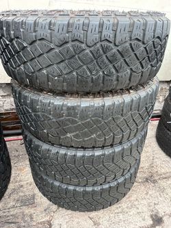 Goodyear wrangler territory MT 275/70R18