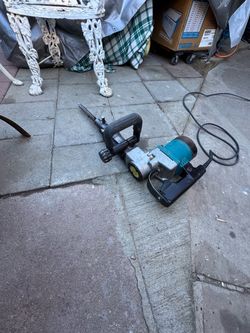 MAKITA HM1211B demolition Hammer 20 lbs made in Japan