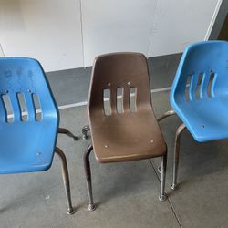 Vintage Set of 3 Virco Hard Plastic 12” Children’s Chairs 2 blue 1 brown