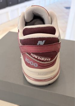 New Balance 1000