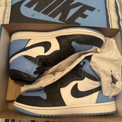 Jordan 1 Retro High OG UNC Toe