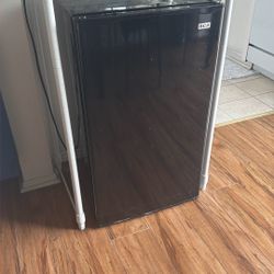 RCA Fridge/Freezer