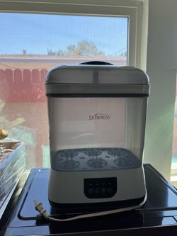 Dr Browns All in one Sterilizer and dryer for baby bottles and pacis