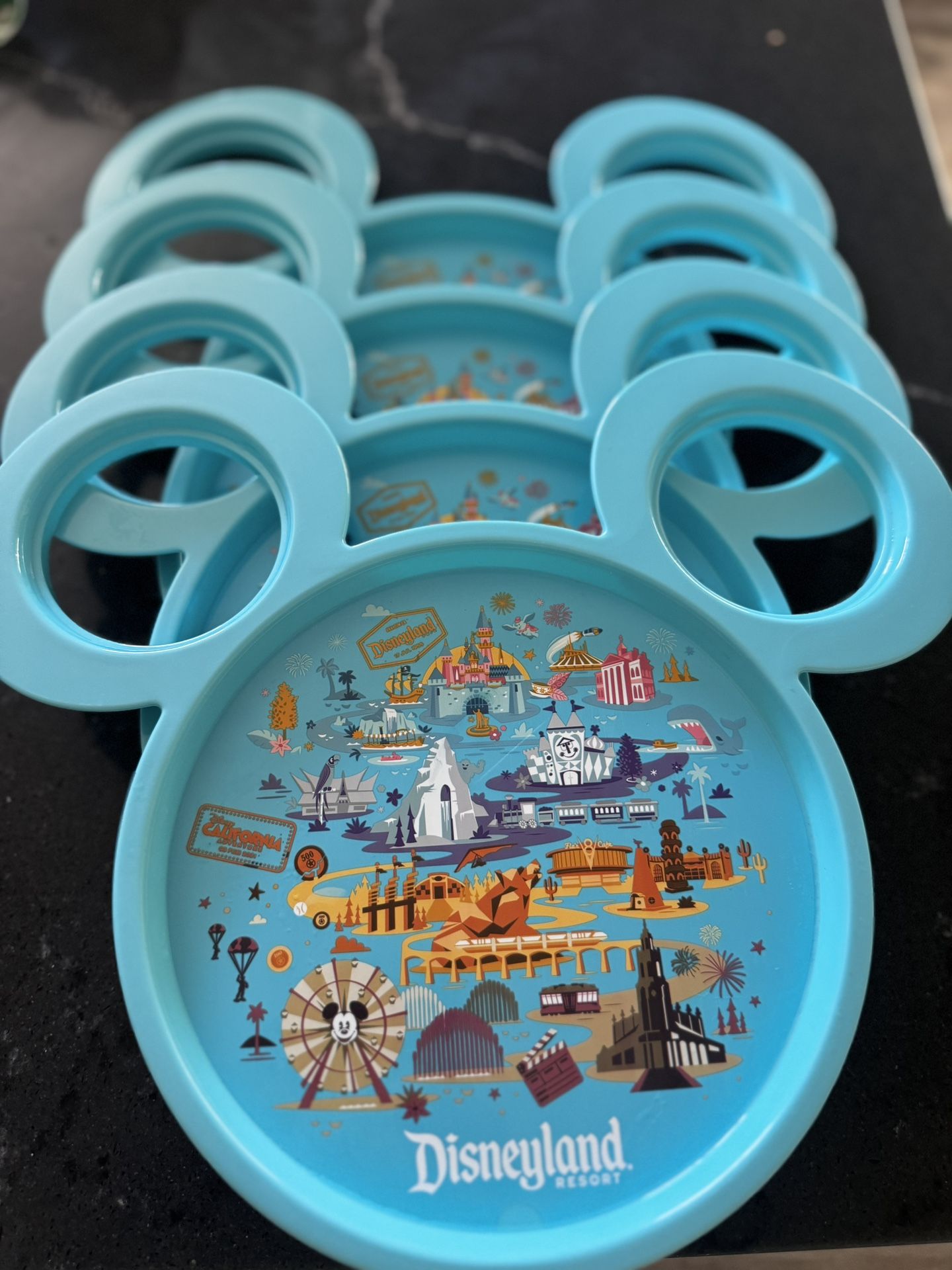 4 Disney Plates