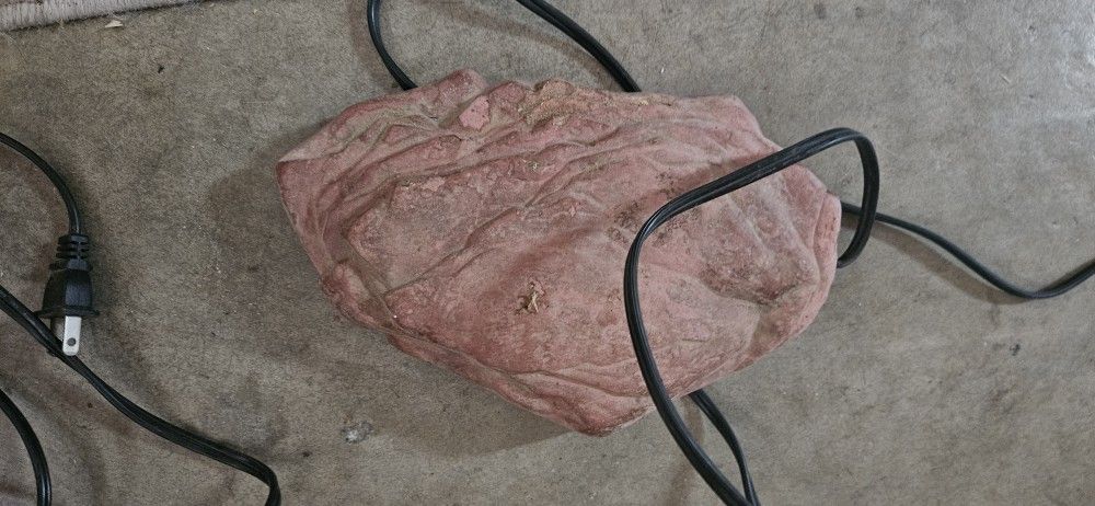 Reptile Heat Rocks (2)