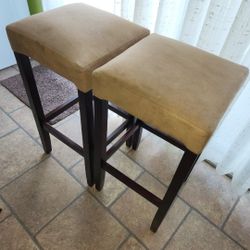 Pair of bar stools / Kitchen stools