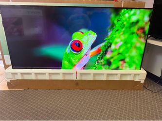 75 LG TV light scratch inside screen as is no warranty $55 down on Financing
