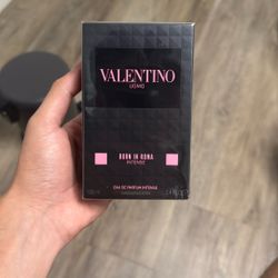 Valentino Born In Rome Perfume