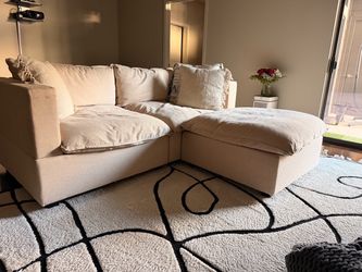 Cream Sectional Sofa with Chaise
