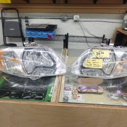 BRYGHT For 01-07 Dodge Caravan Chrysler Town& Country Front Headlights
