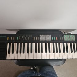 vintage Yamaha PSR-12 keyboard. 