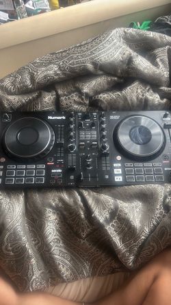 Numark Four Deck DJ Controller