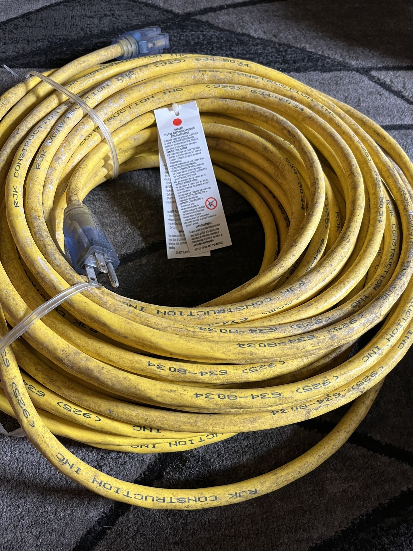2 100 Feet Extensión Cords Price For Both