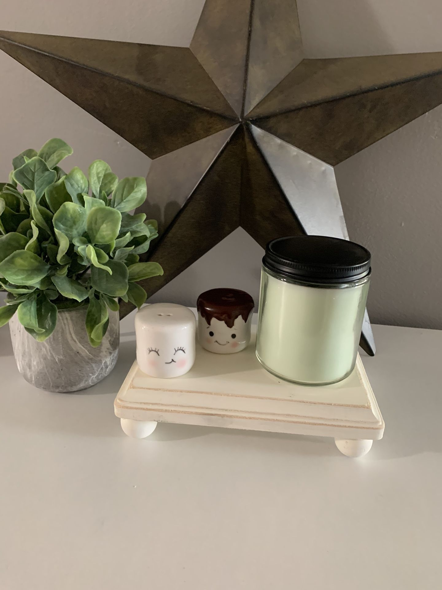 Farmhouse Candle Riser (Medium)