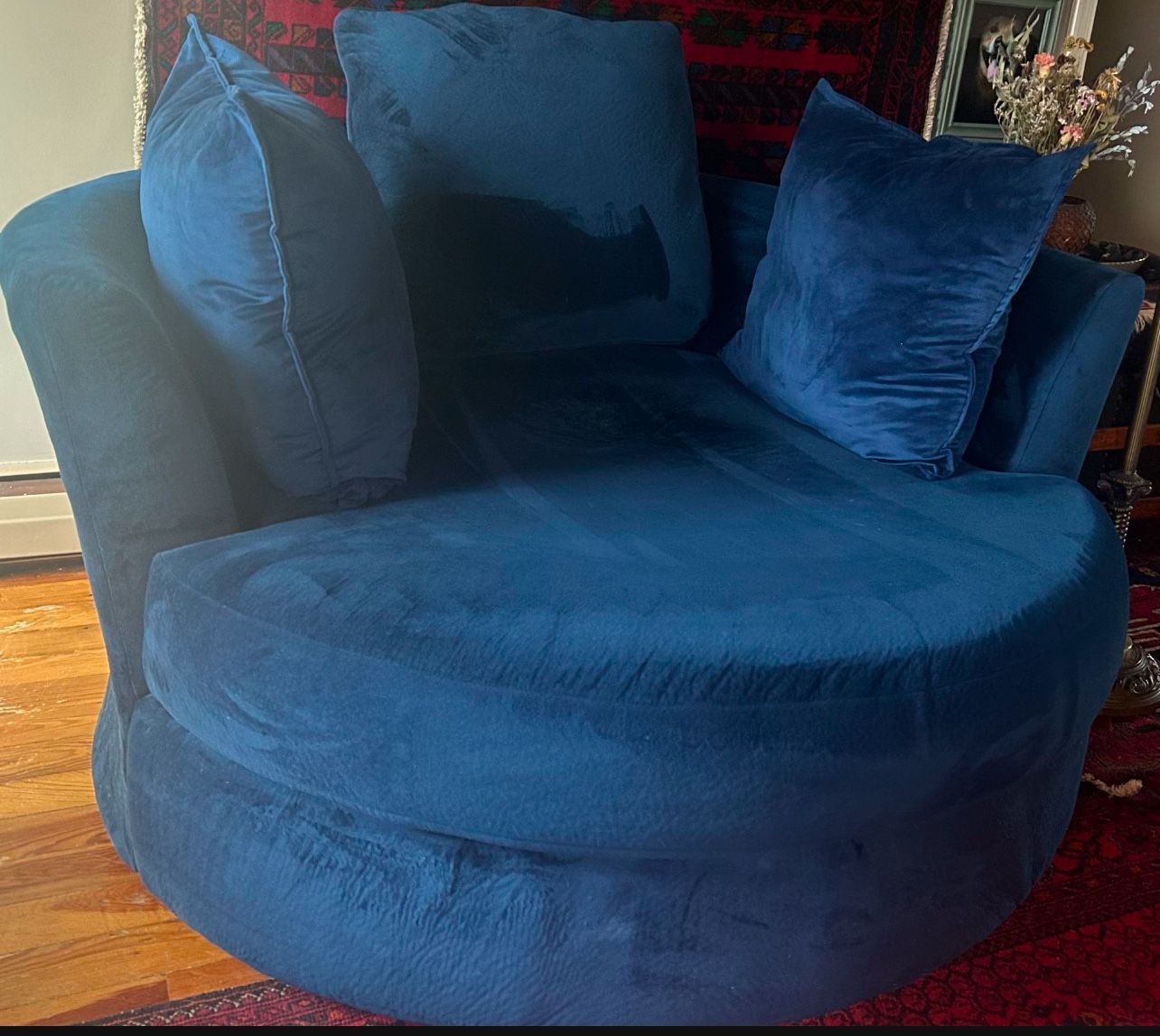 Swivel Accent Chair
