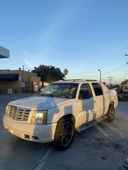 Cadillac Escalade Ext For Parts