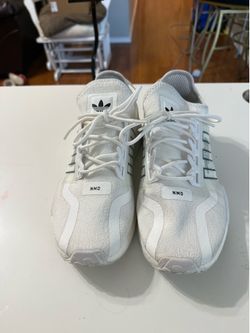 addidas nmd r1 v2 white black