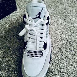 Jordan 4s Military Blacks