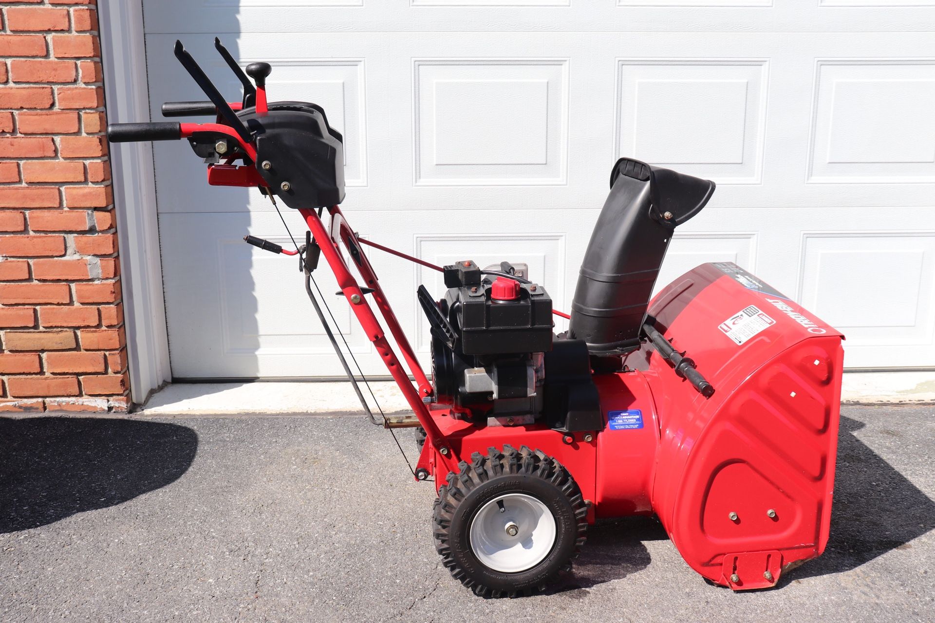 Troy-Bilt Snow blower (free Delivery)
