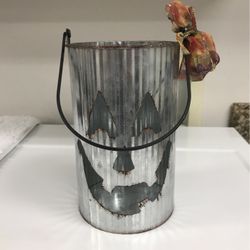 Halloween Iron Basket