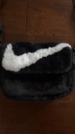 Nike Fuzzy Bag