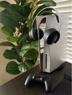 PLAYSTATION 5 (DISK) 2TB & PLAYSTATION PORTAL