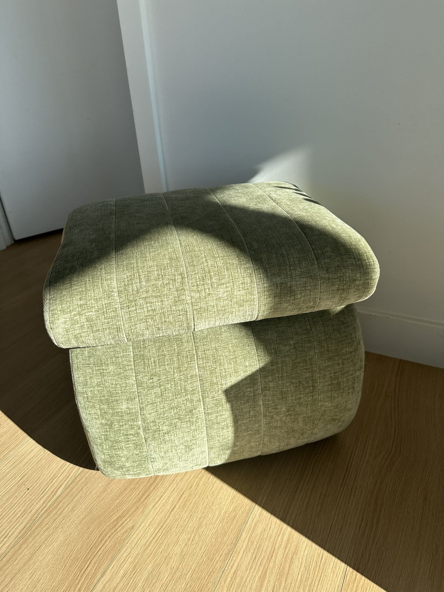 FOOT STOOL
