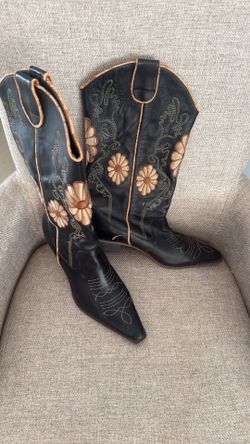 Rebel boots