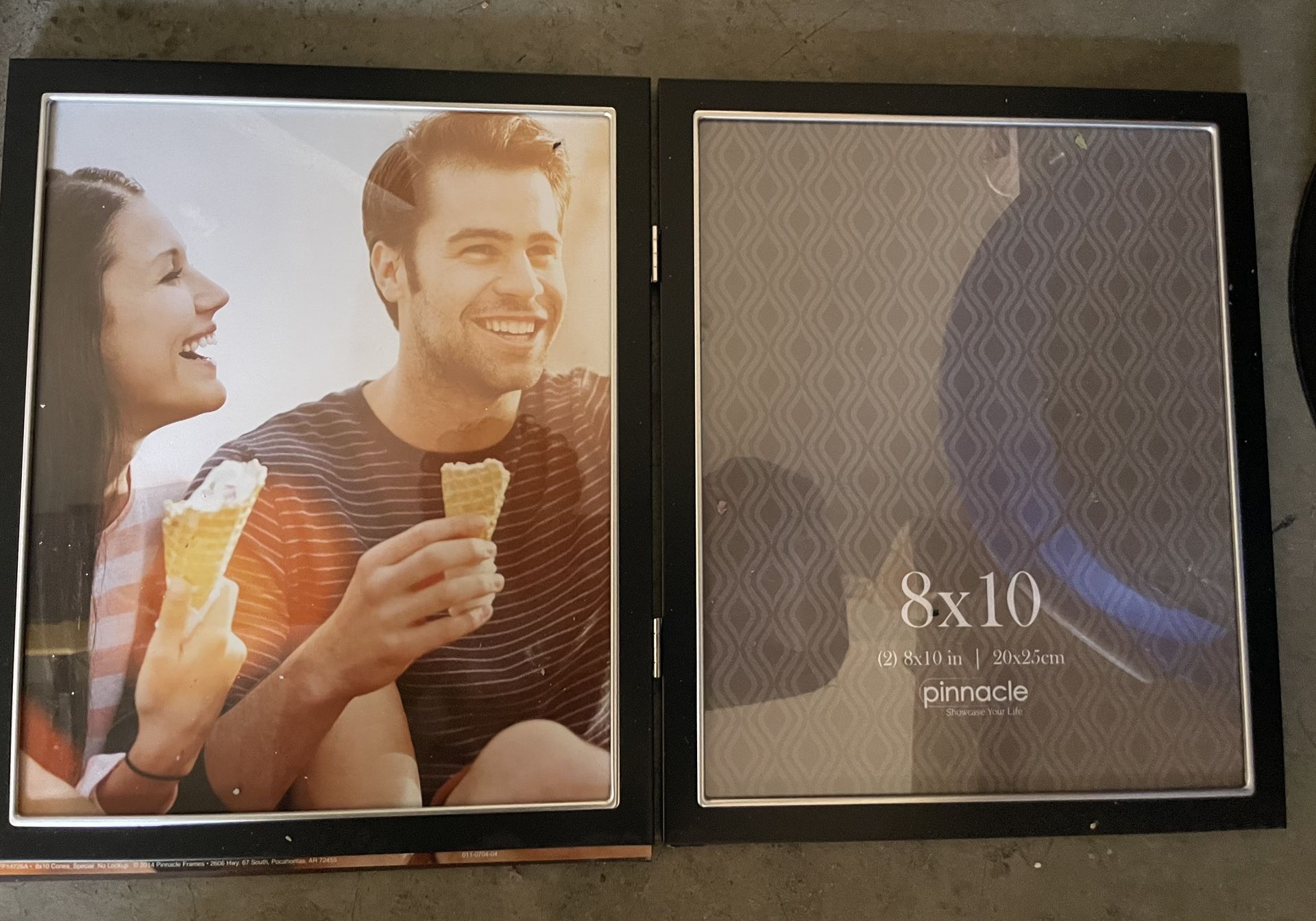 2 Connected 8x10 frames