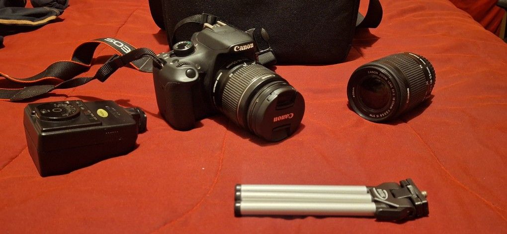 Canon  EOS T5