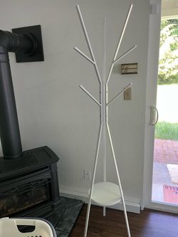 Standing coat rack for free